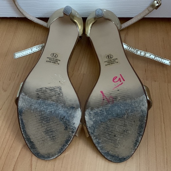 Gold heels - Picture 5 of 5